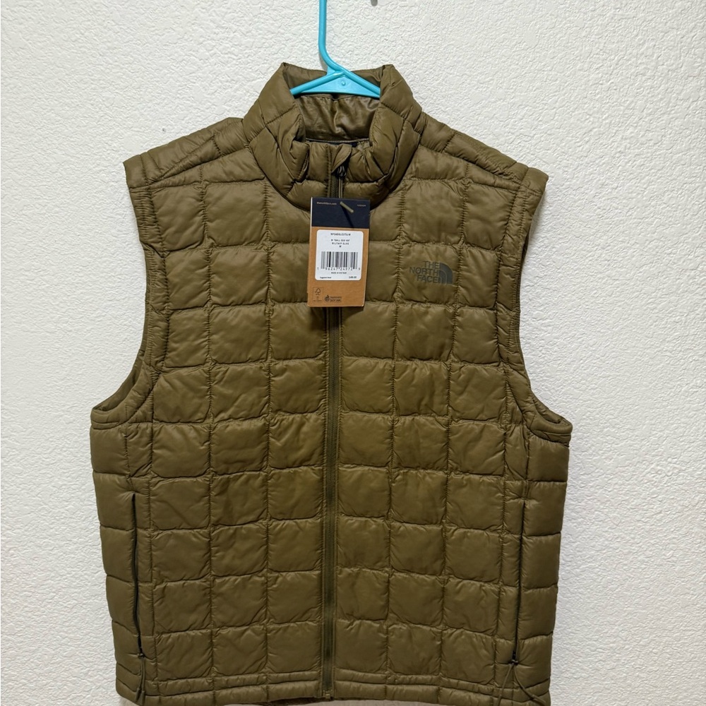 The North Face Men's Green Quilted Vest